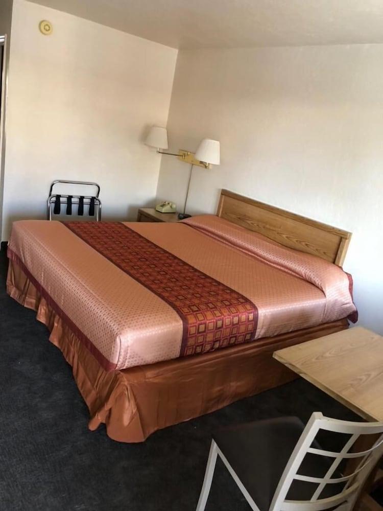 Claridge Inn - St. George Dış mekan fotoğraf